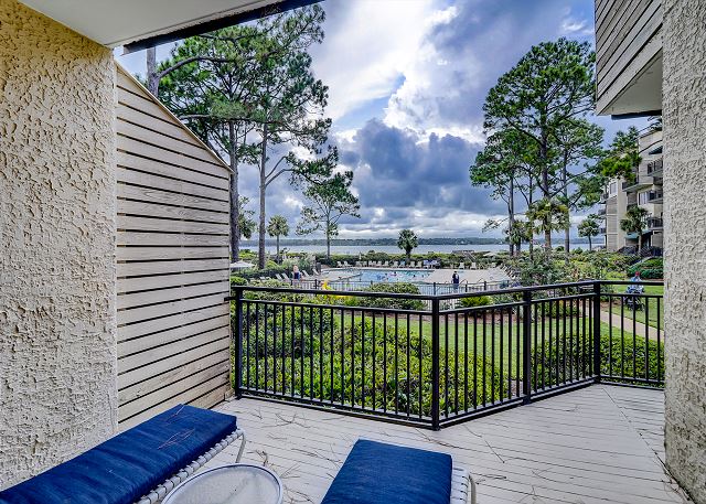 King Suite Patio