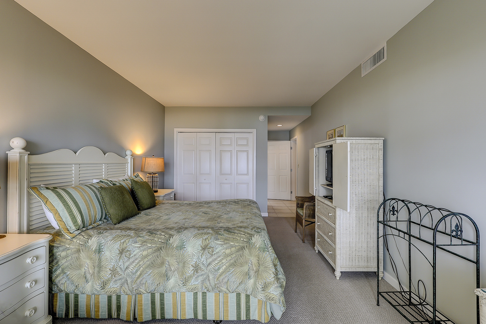 1833 Beachside Tennis | Photo 18