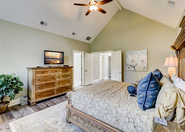 3rd Floor King Suite