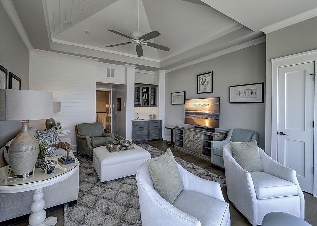 2nd Floor Living Area w/ Wet Bar