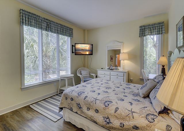 Queen Suite
