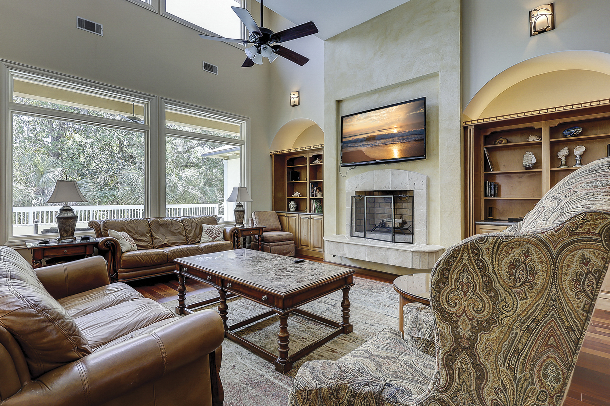 19 Pelican | Photo 14