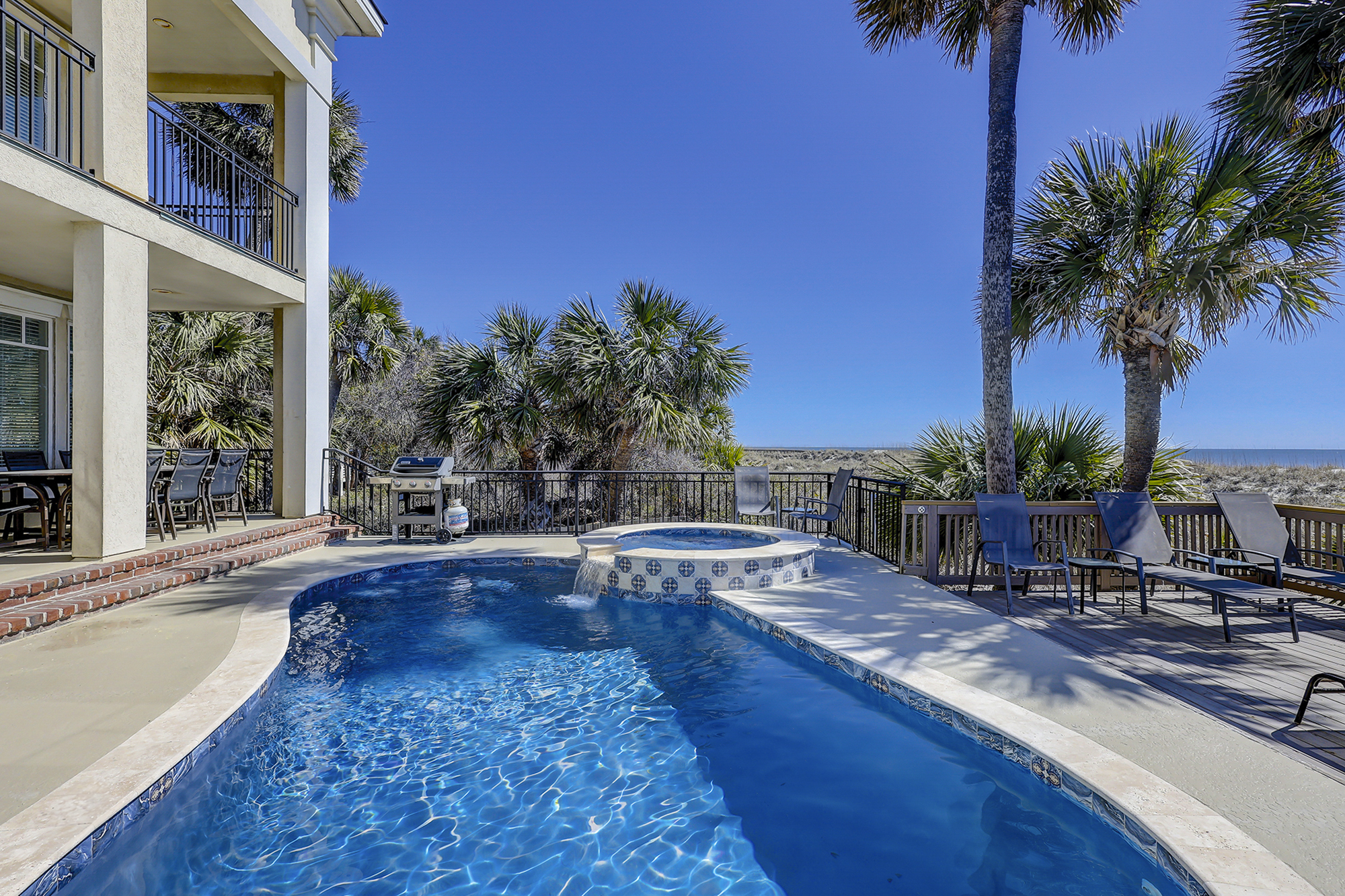 5 Roadrunner | Photo 12