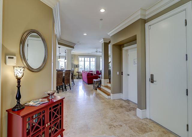 Entry w/ Elevator