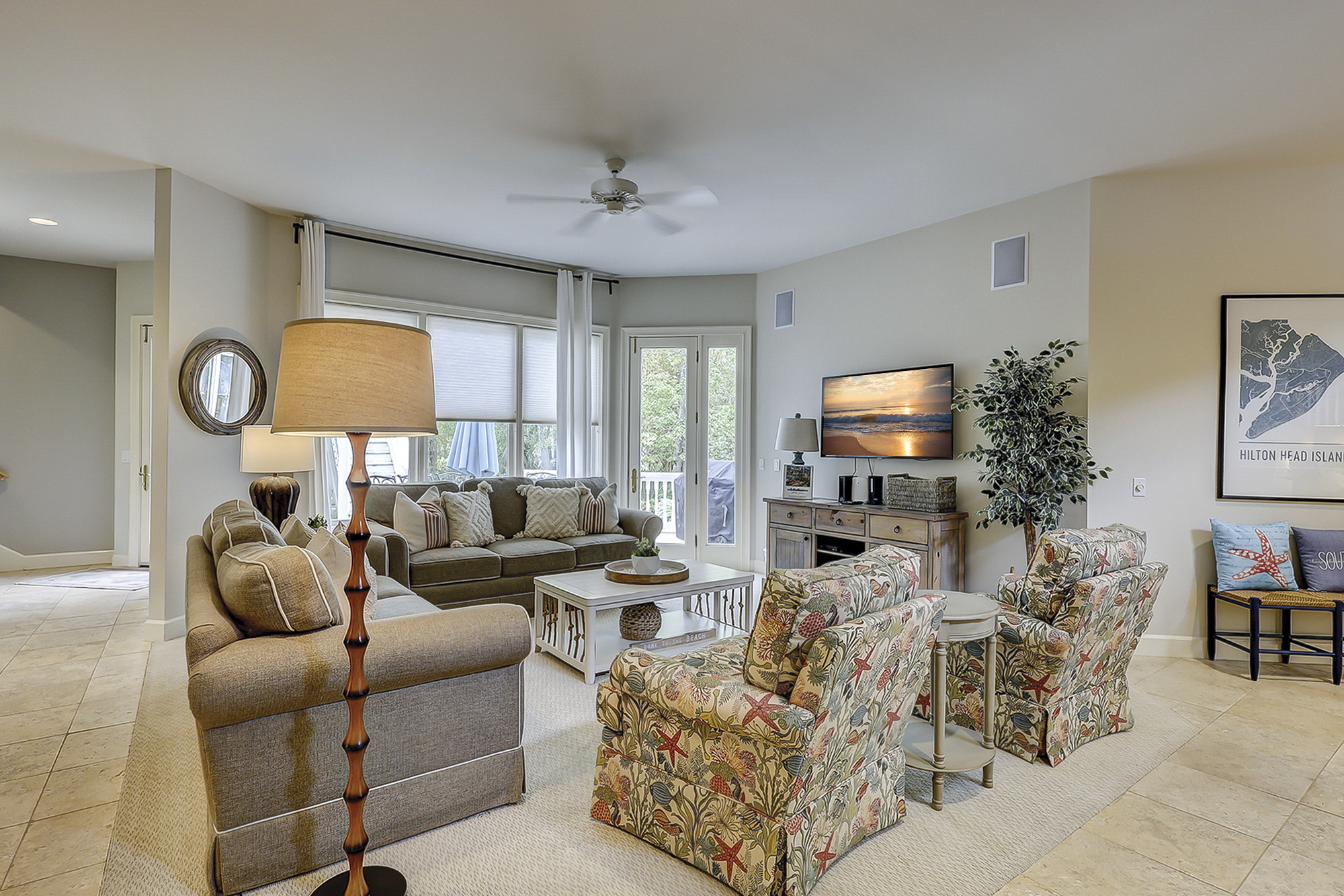 1st Floor Living Area