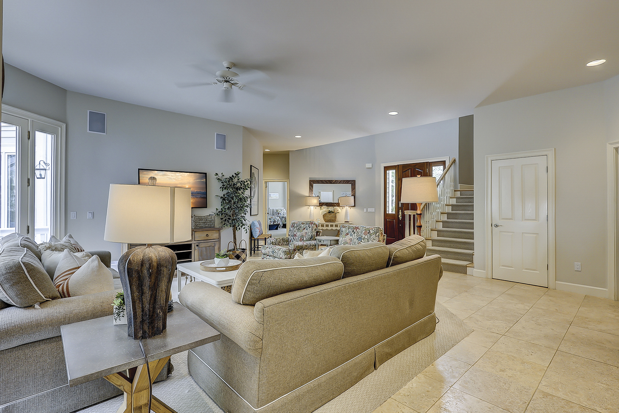 1st Floor Living Area