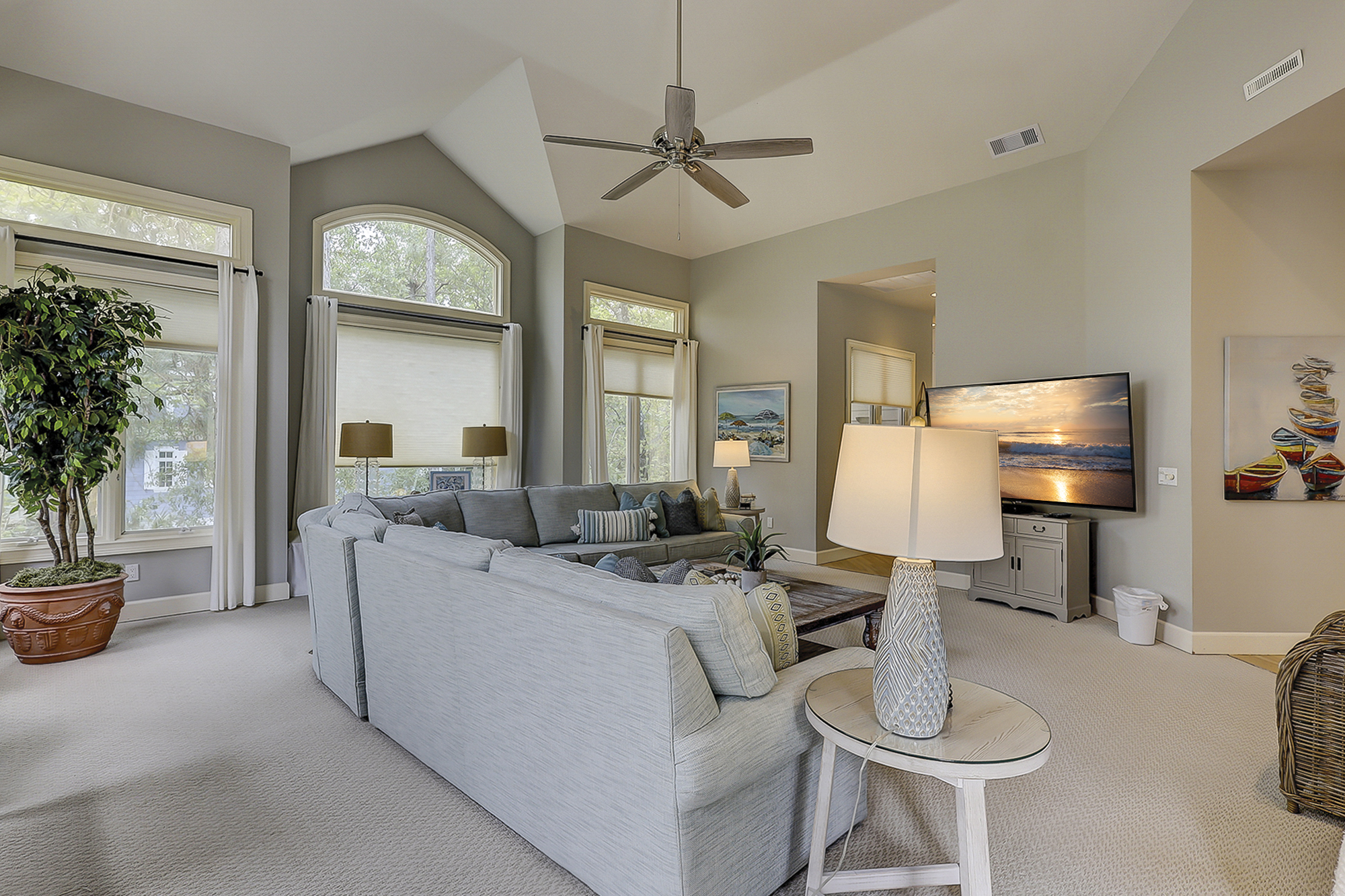 2nd Floor Main Living Area