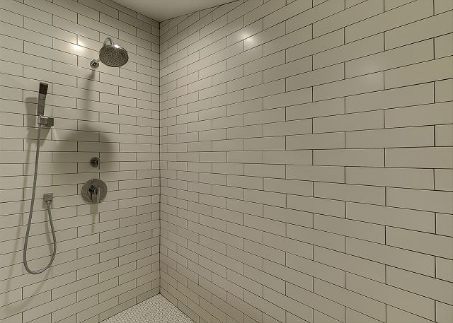 King Suite Full Bathroom