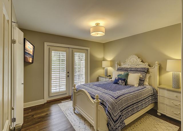 Queen Suite
