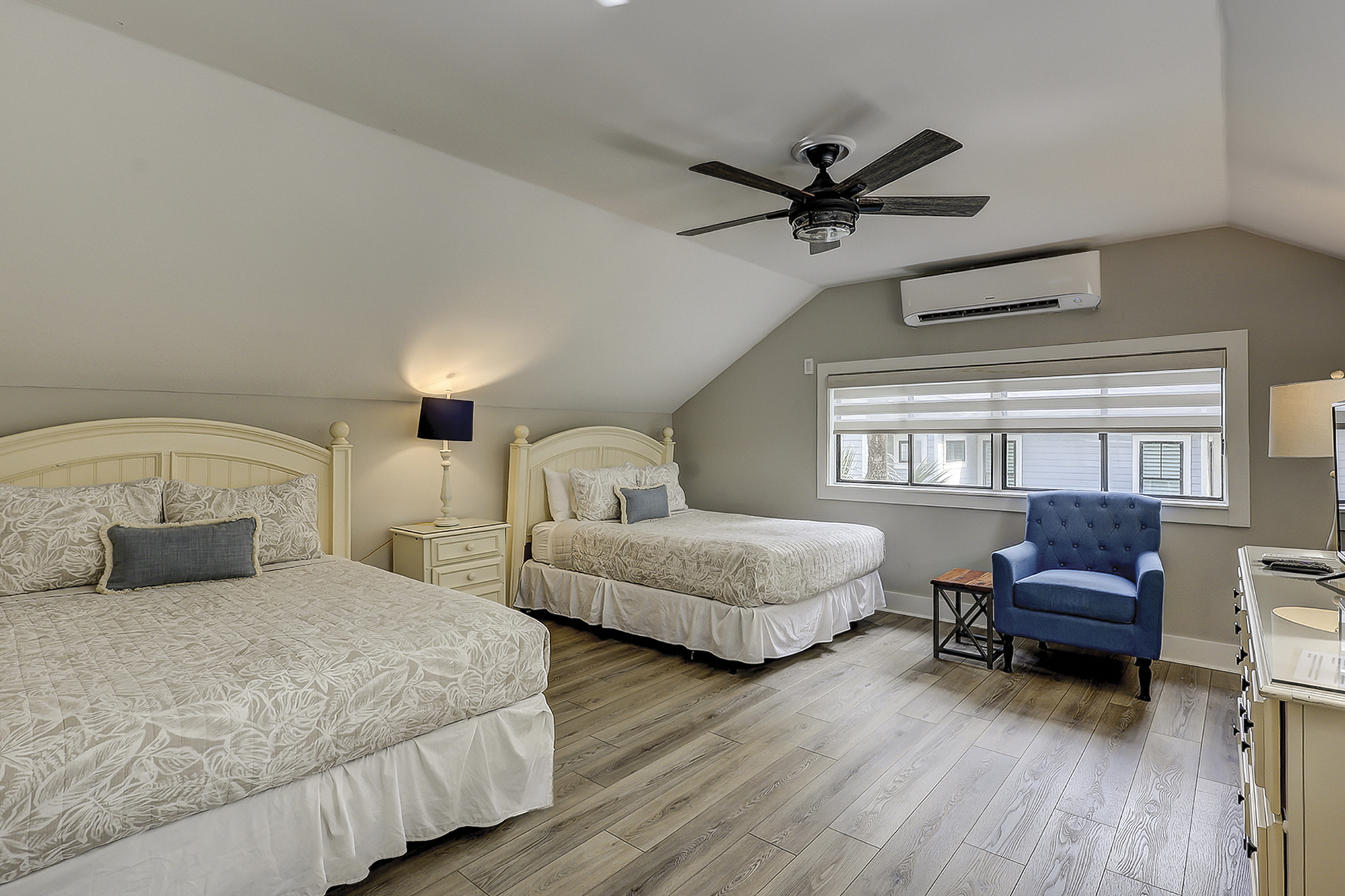 Guest Suite - 2 Queens - Sleeps 4