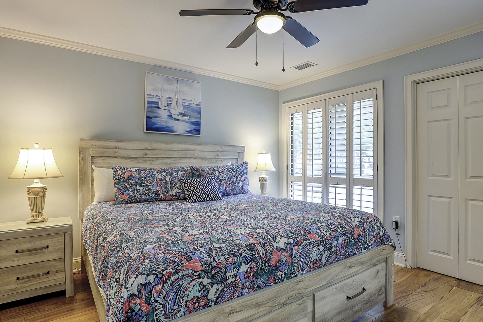 1st Floor King Bedroom