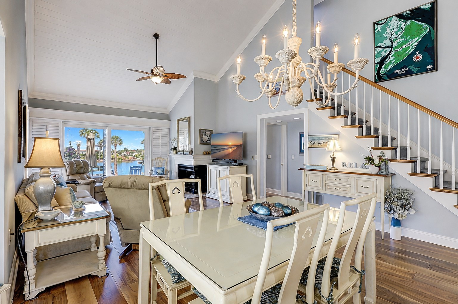 Dining/Living Area