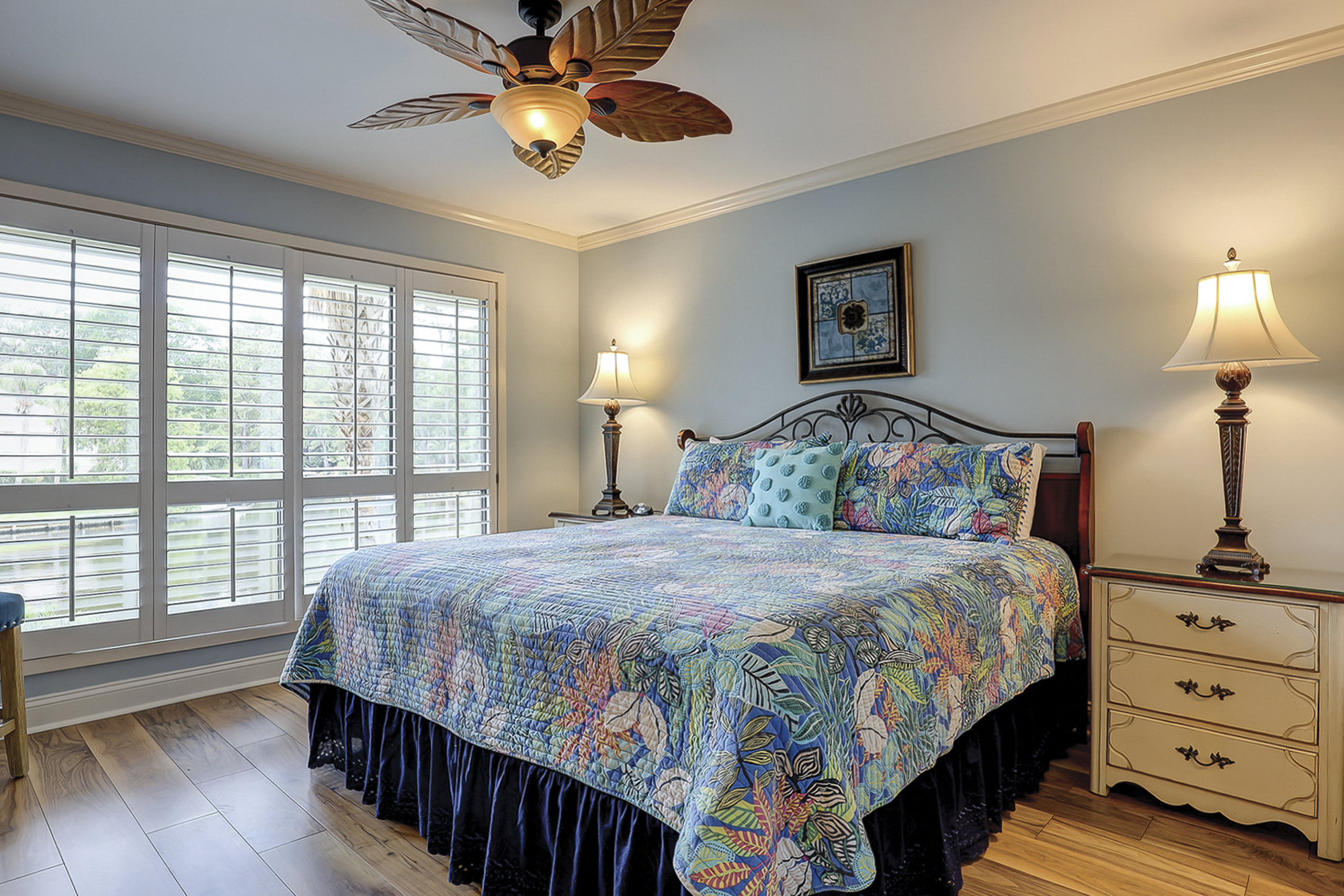 1st Floor King Suite