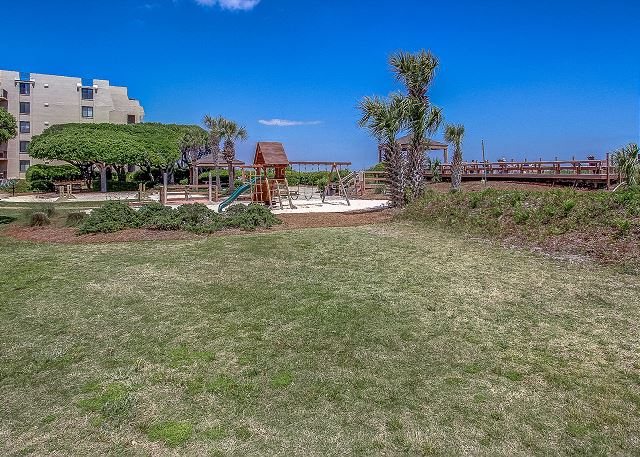 Island Club Playground
