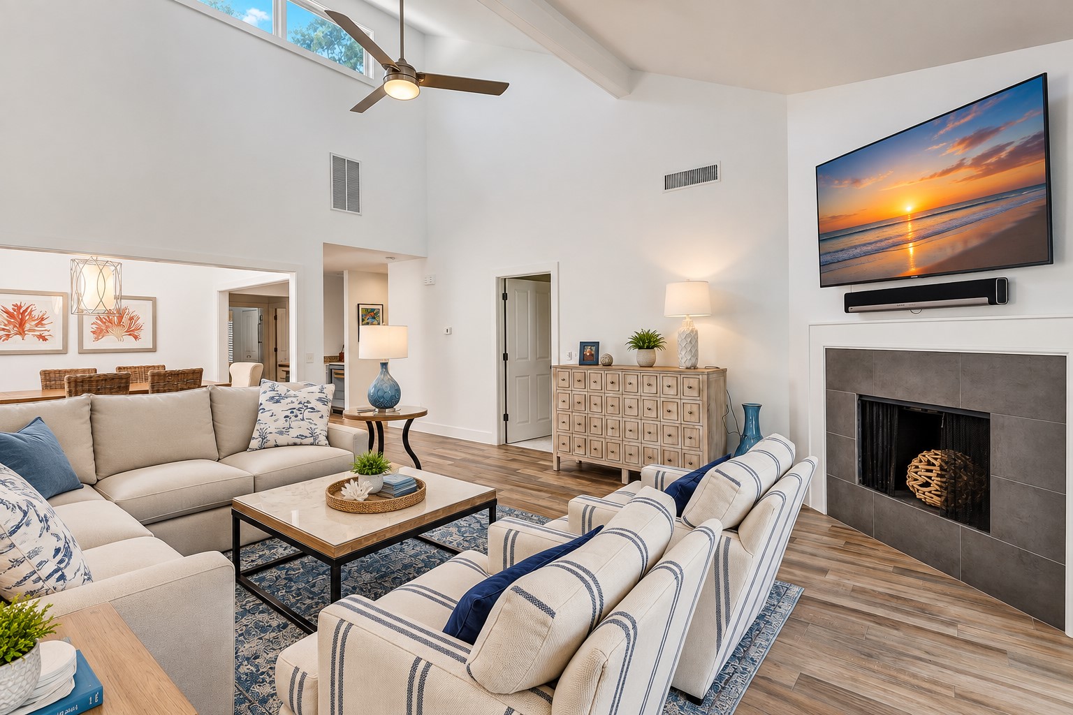8 Turtle Lane Club - Living Area