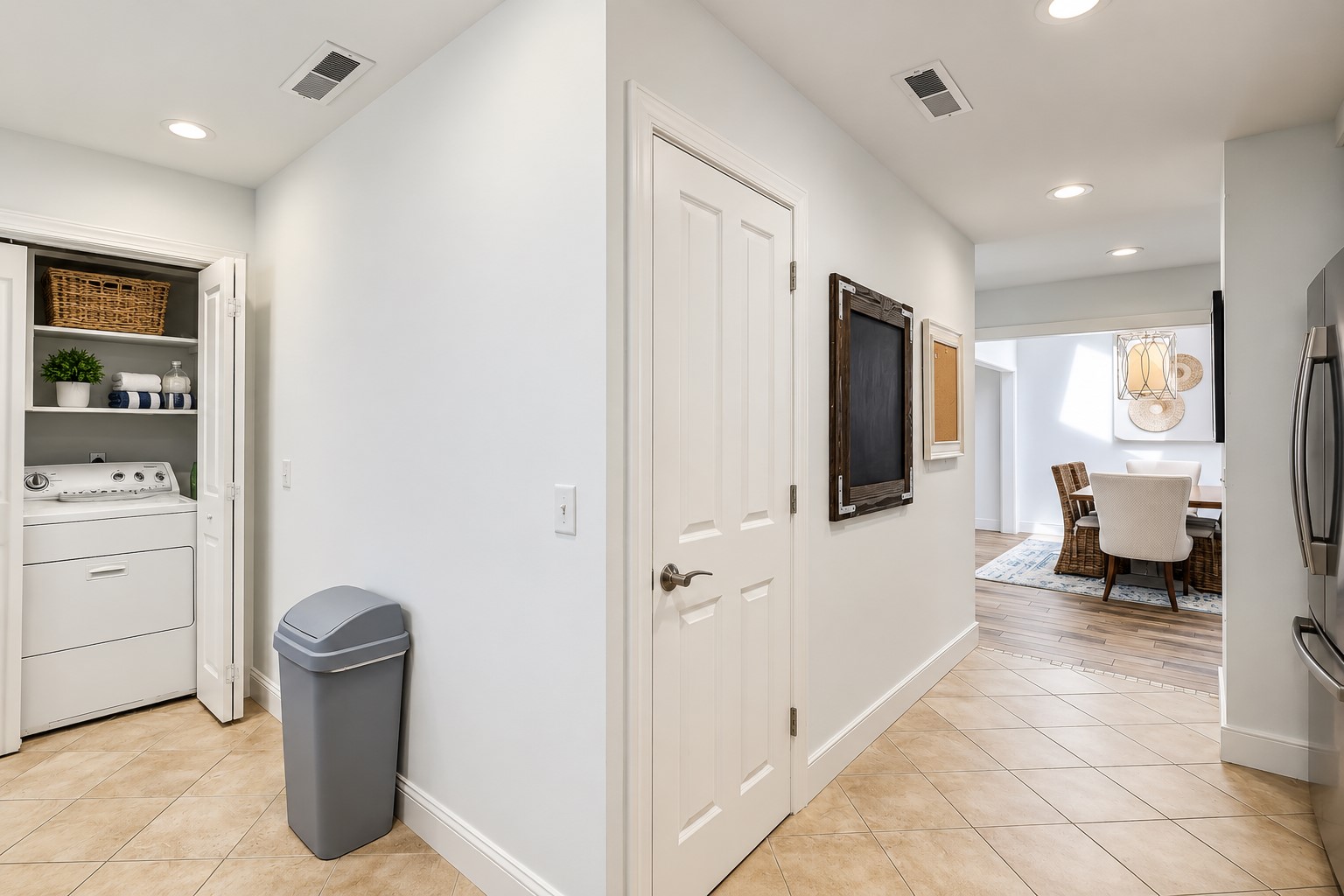 8 Turtle Lane Club - Laundry Area