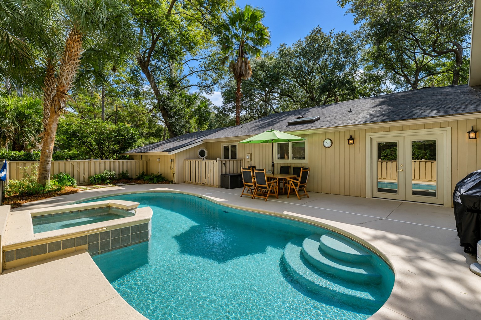 Featured Property 12 Deer Run Lane