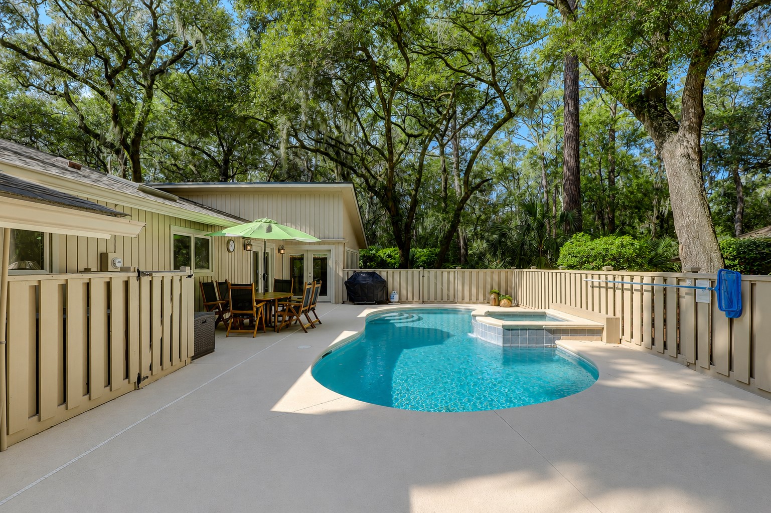 12 Deer Run - Pool Area - The Vacation Company