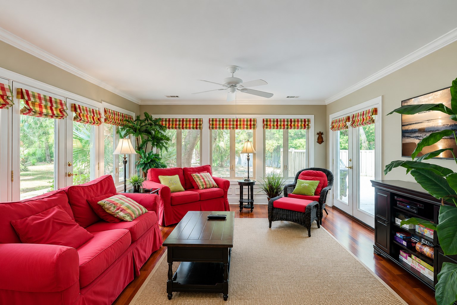 Family Room - 12 Deer Run - The Vacation Company