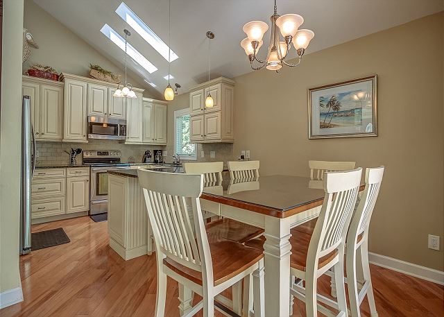 Dining/Kitchen