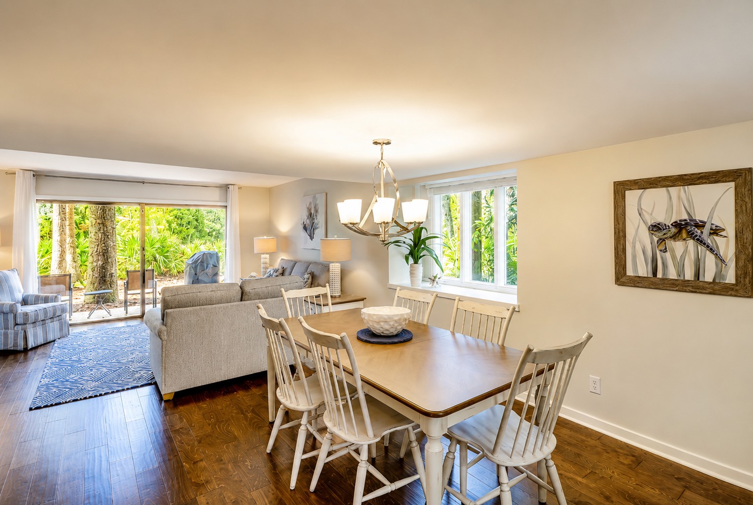 Living and Dining Area