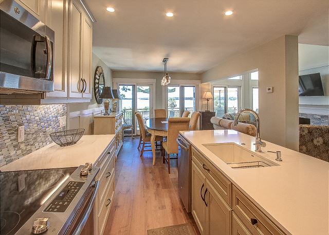 Kitchen/Dining Area