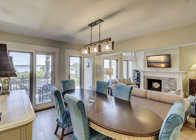 Dining/Living Area