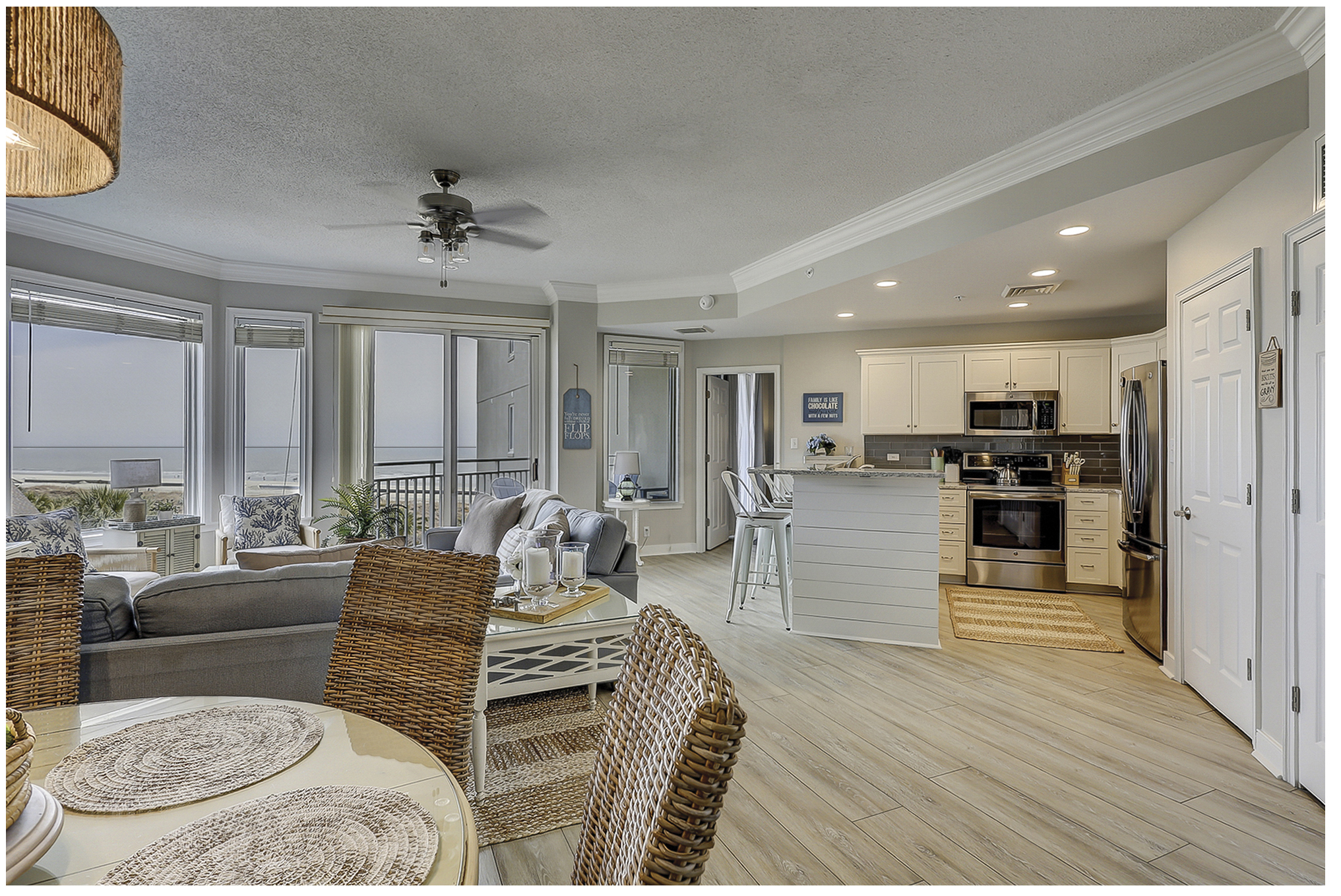 Dining Room to Kitchen View
