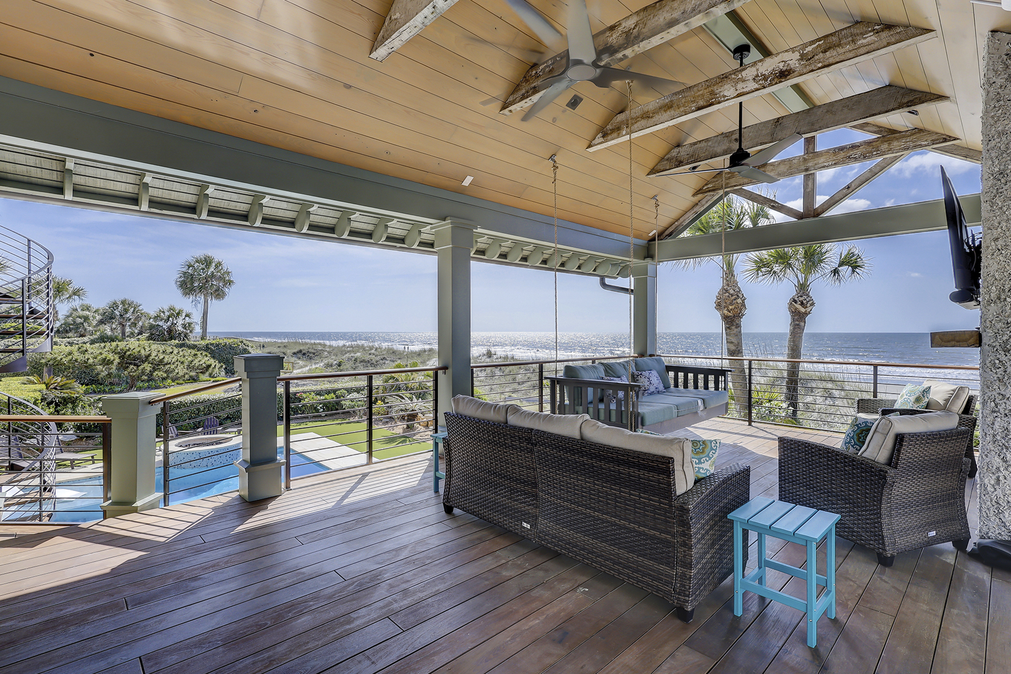 Main Floor Outdoor Living Area