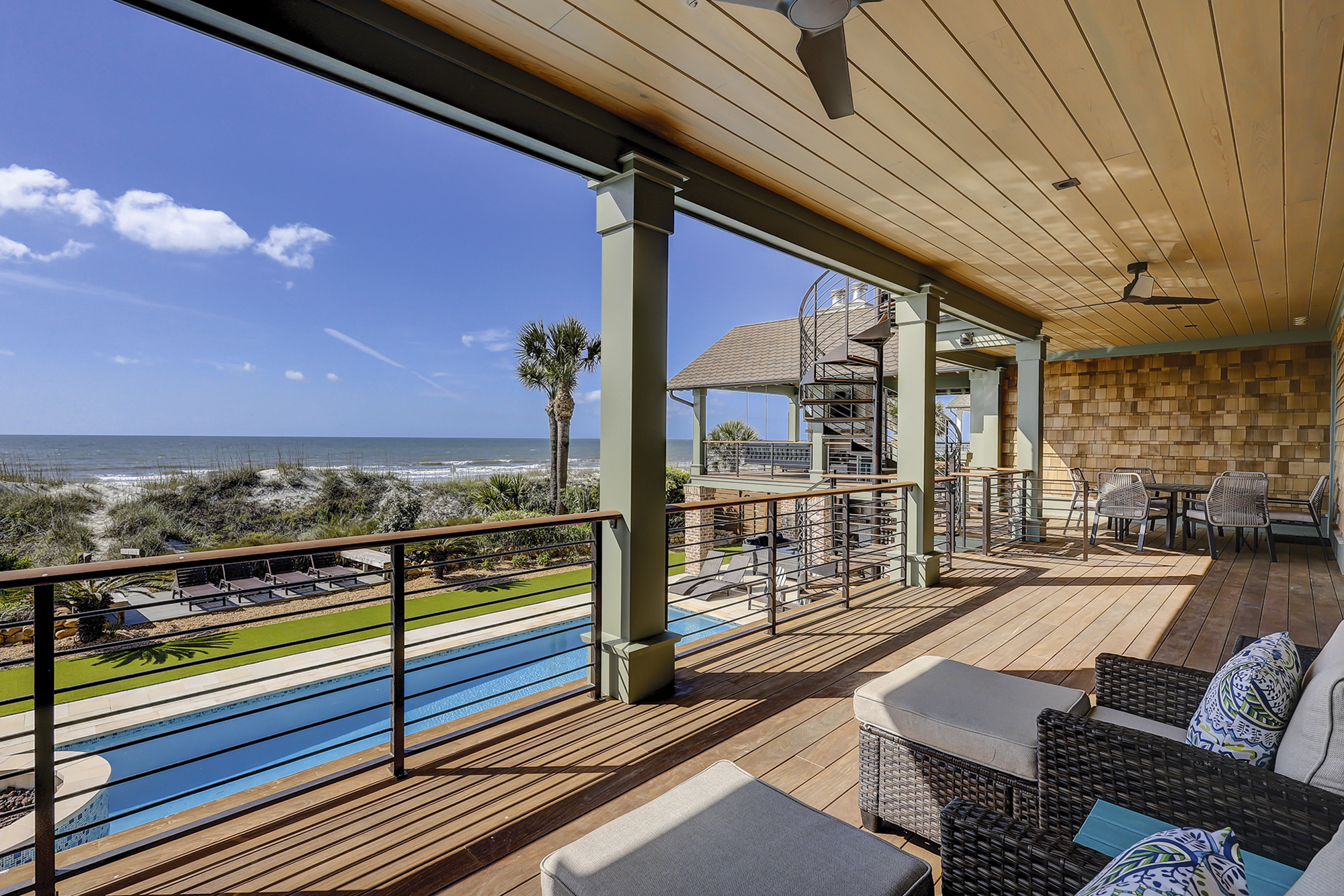 1st Floor Living Area Patio
