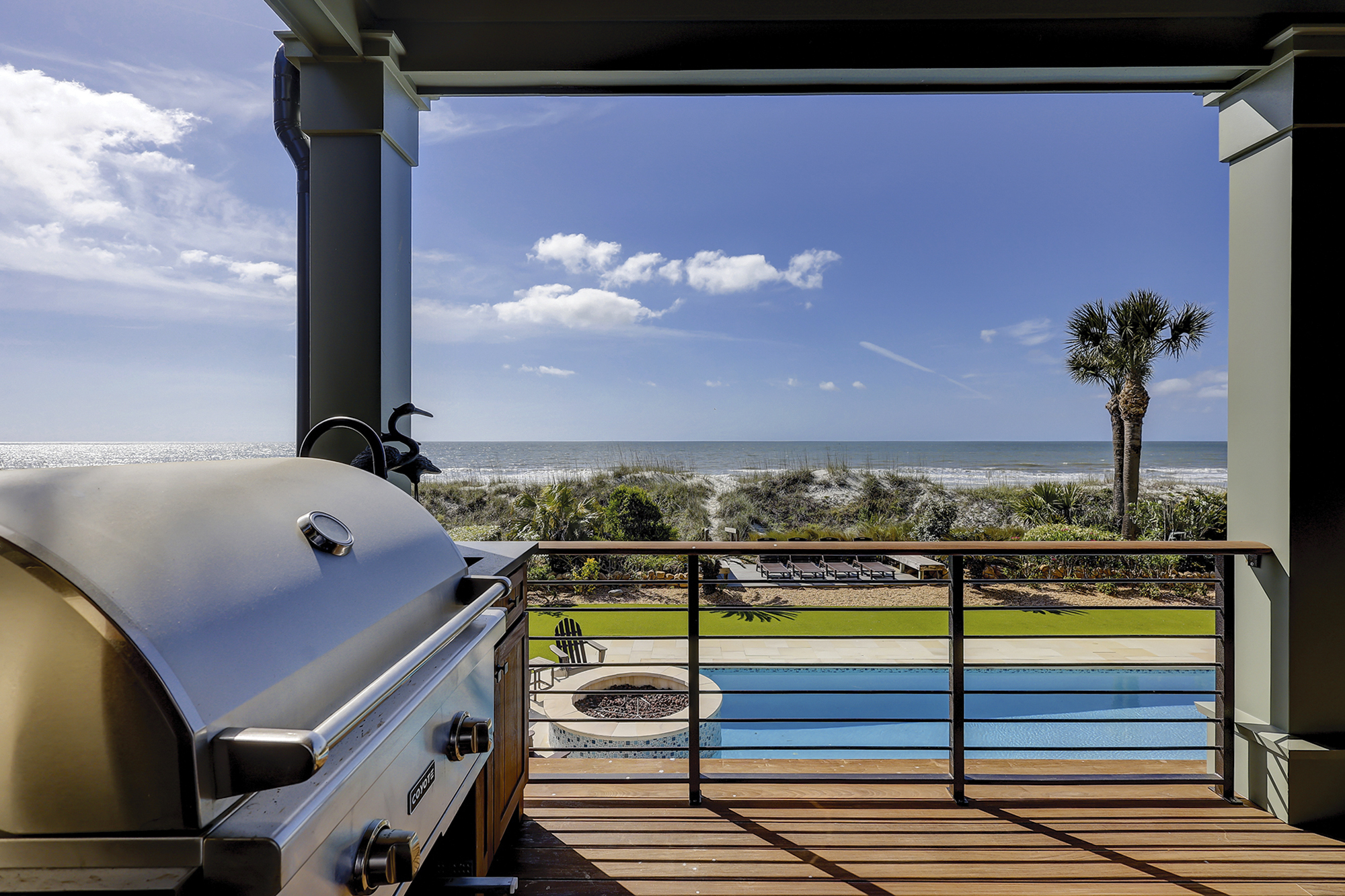 1st Floor Living Area Outdoor Kitchen