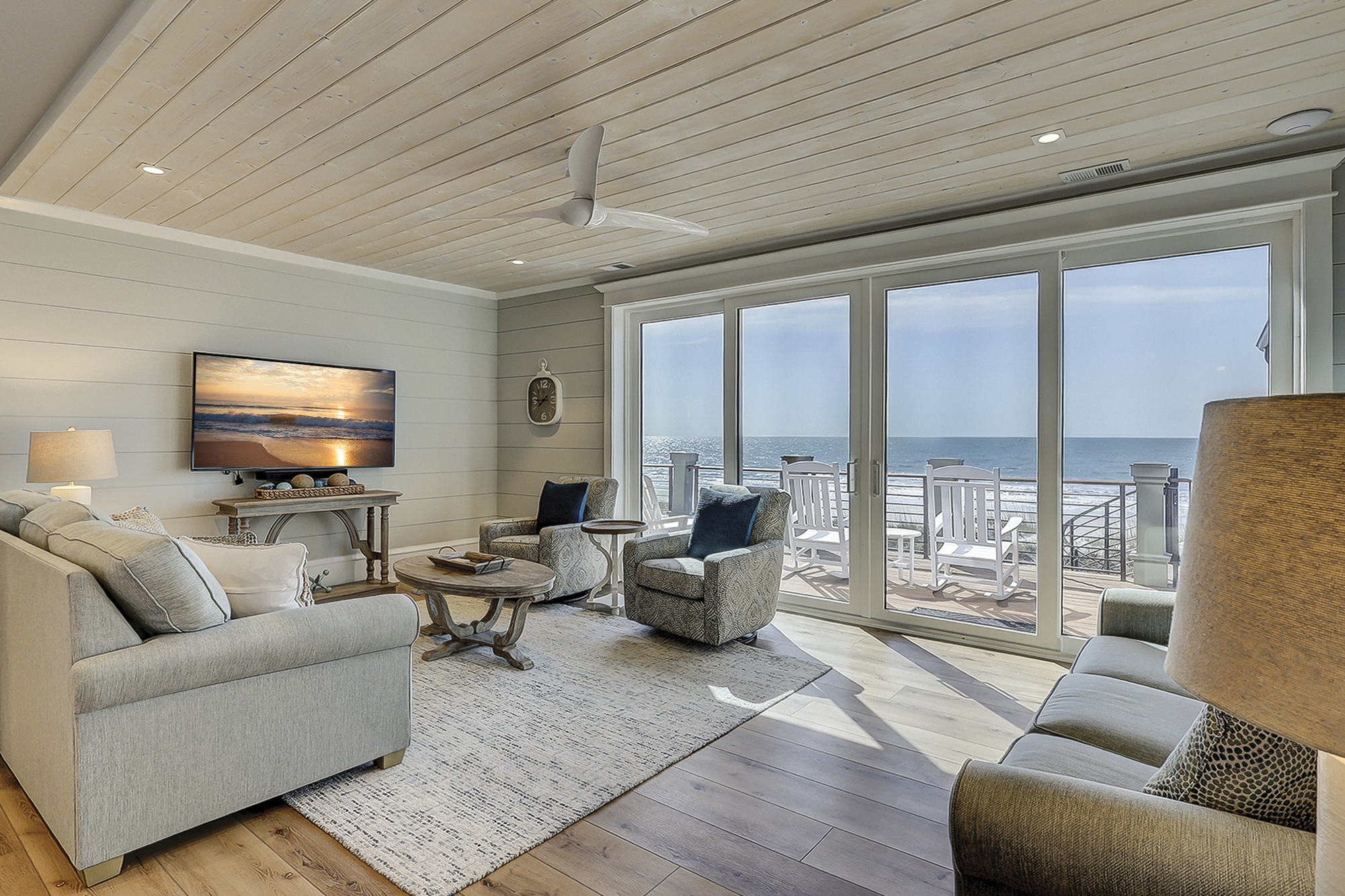 2nd Floor Oceanfront Living Area