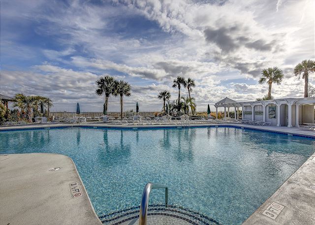Oceanfront Pool