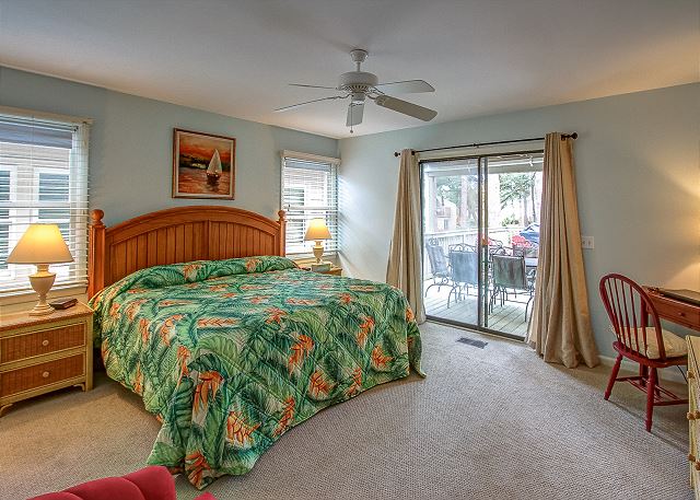 1st Floor King Suite