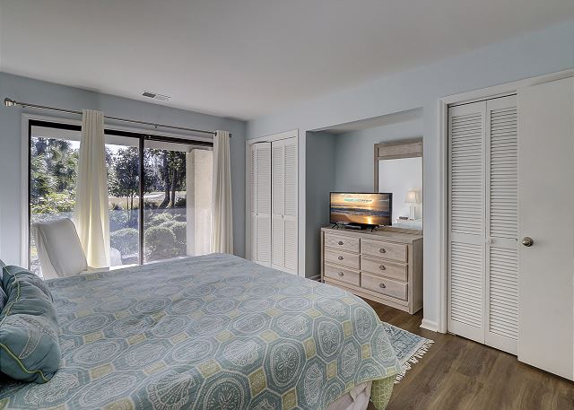 1st Floor King Suite
