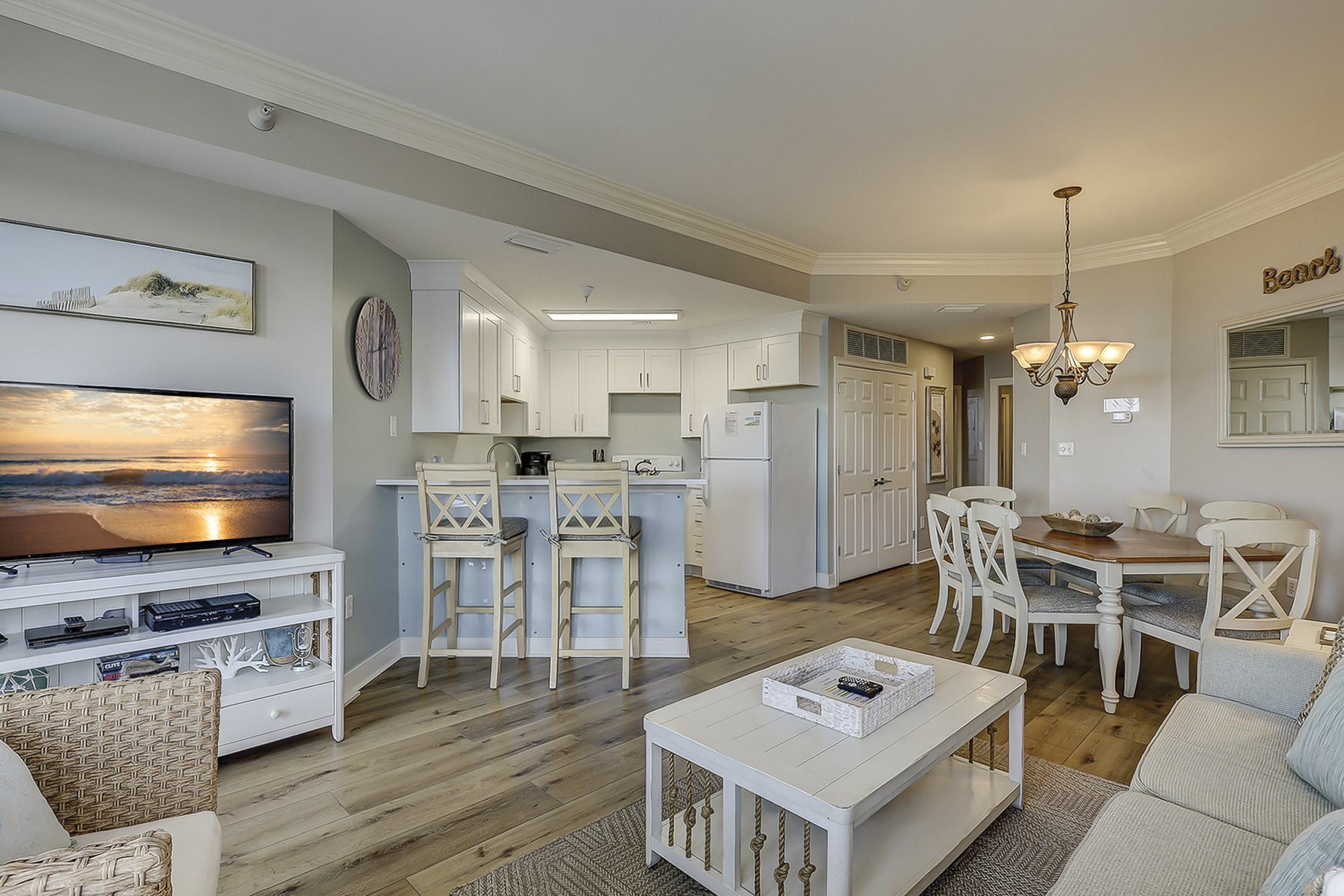 1502 SeaCrest | Photo 10