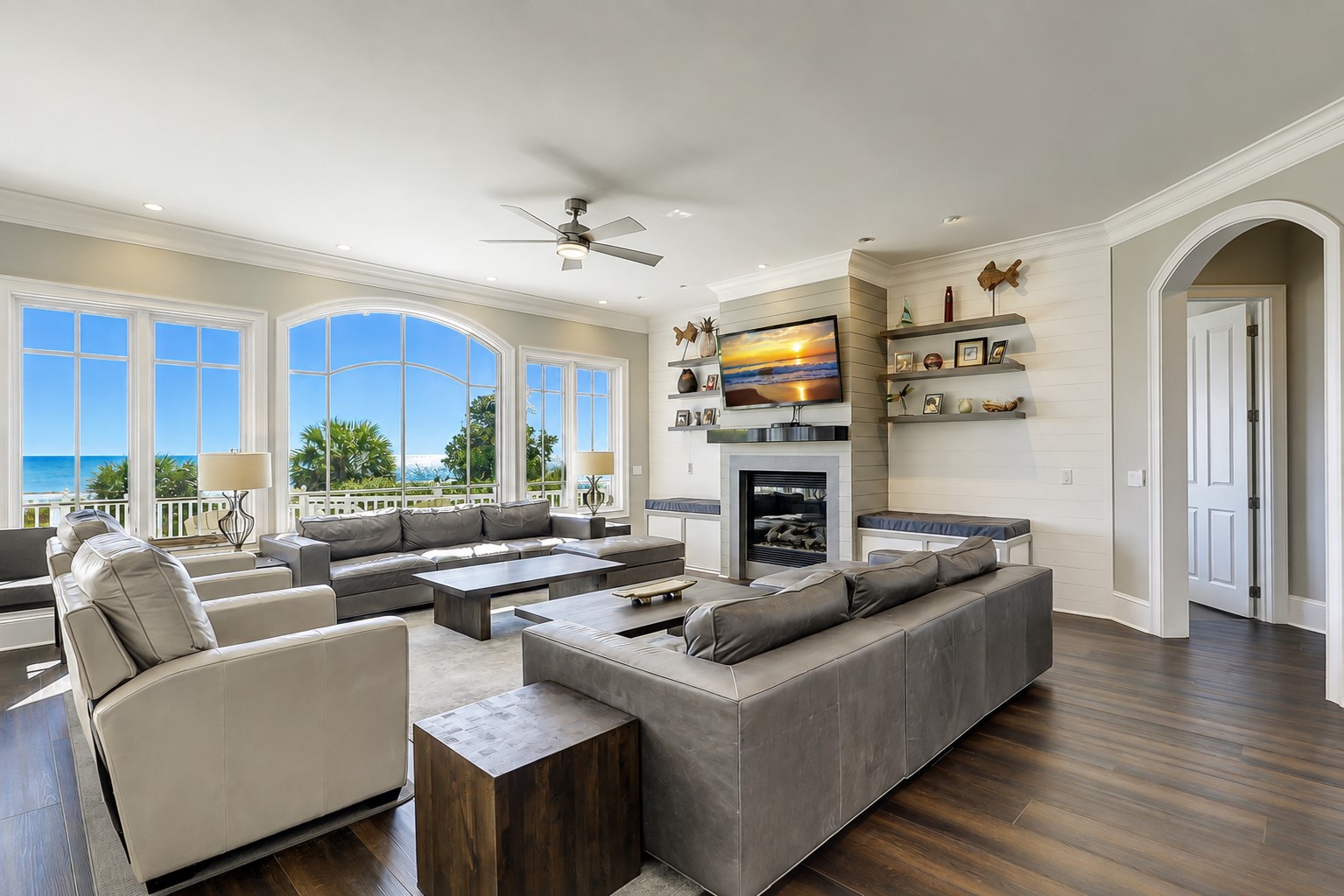 33 Dune - Living Area