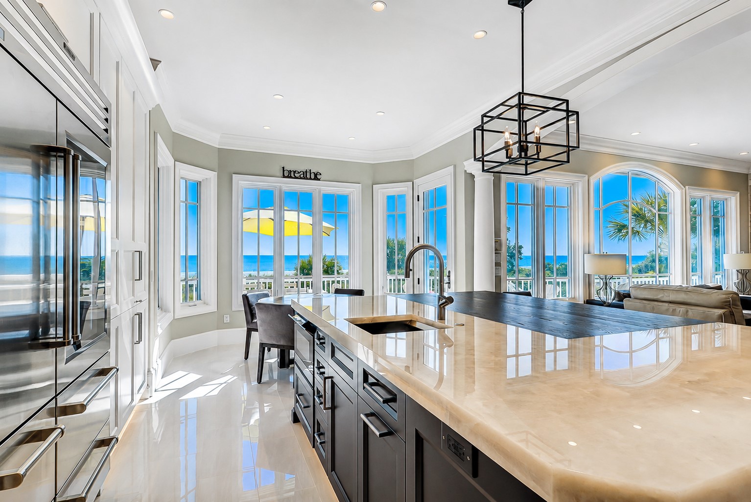 33 Dune - Kitchen