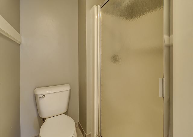 King Suite Full Bathroom