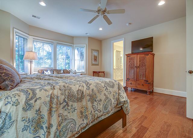 2nd Floor King Suite