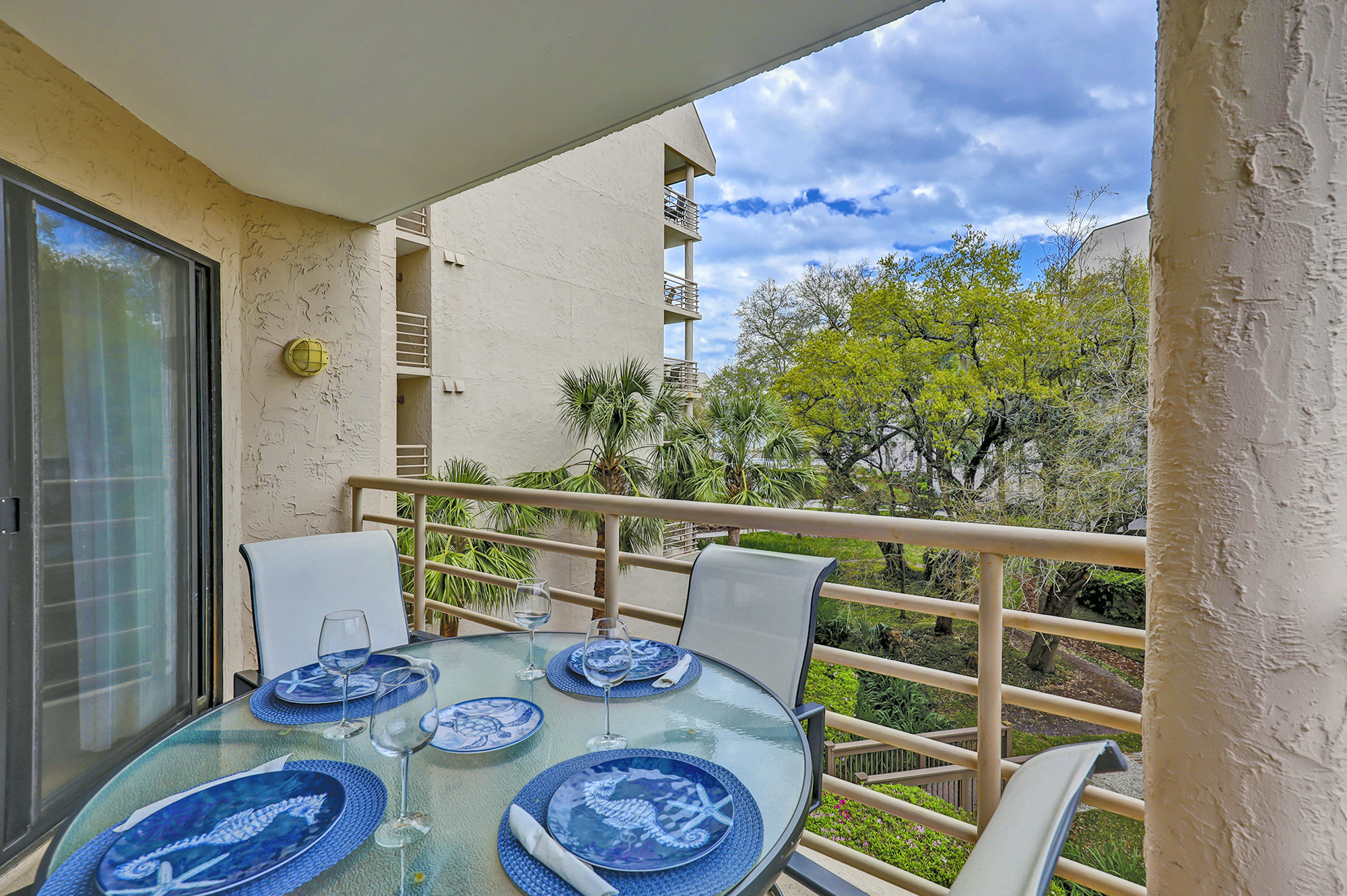 Featured Property 2213 Villamare