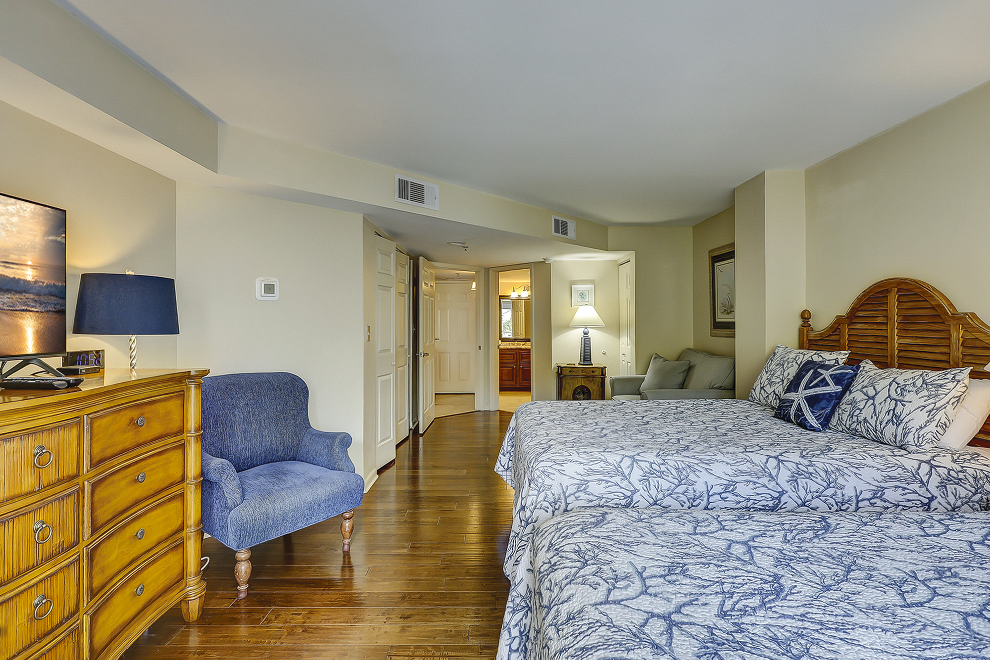 2213 Villamare | Photo 24