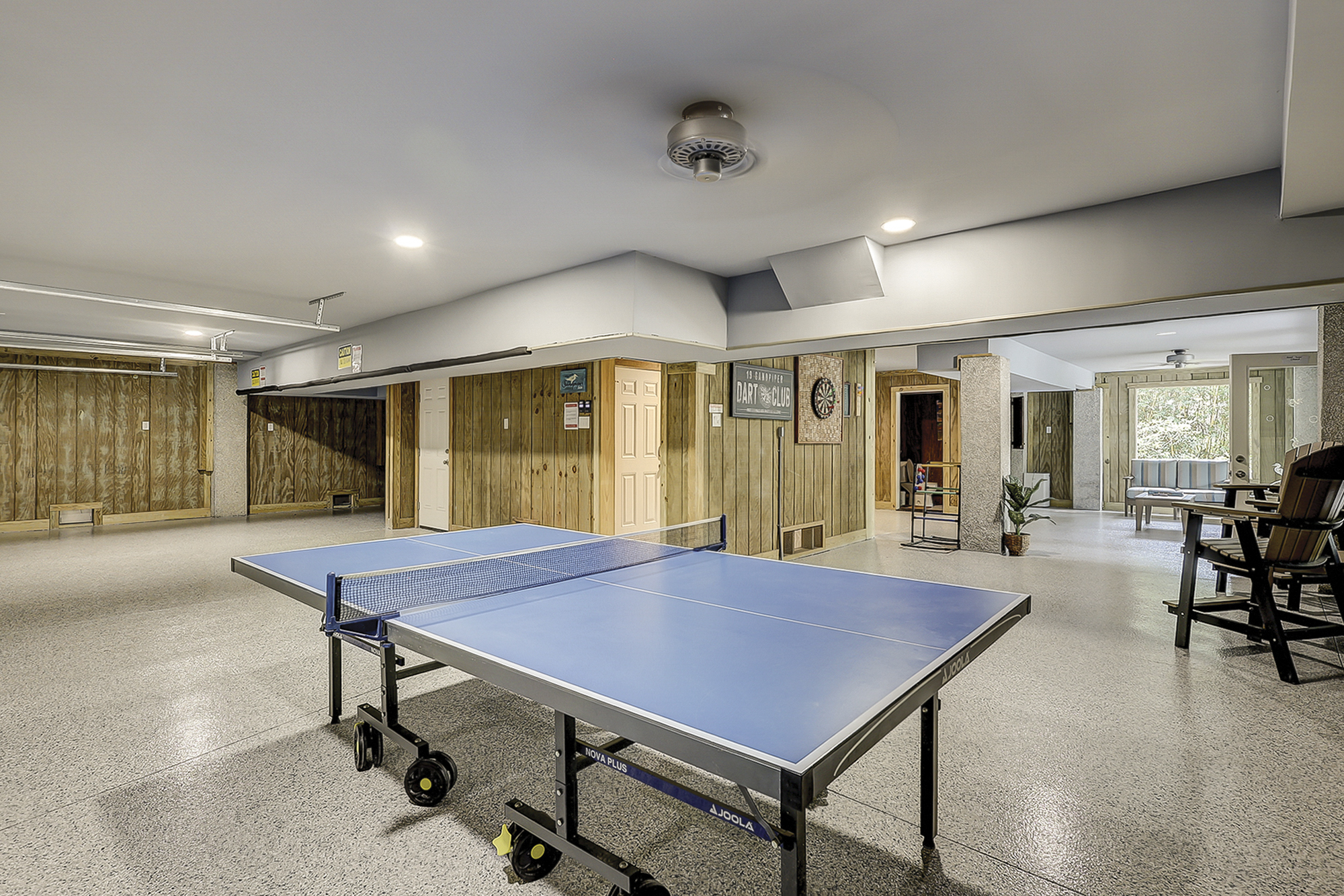 Garage Entertainment Area