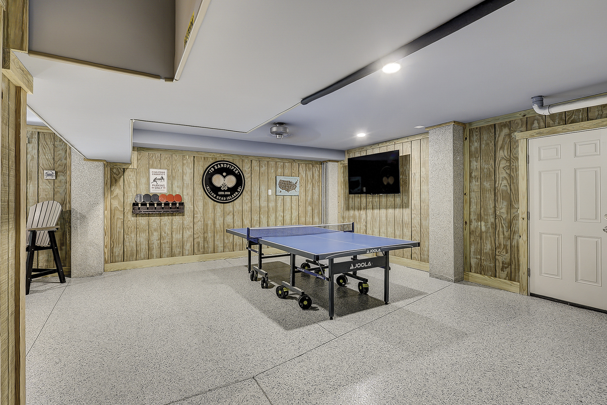 Garage Entertainment Area