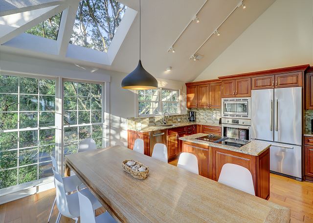 Dining/Kitchen