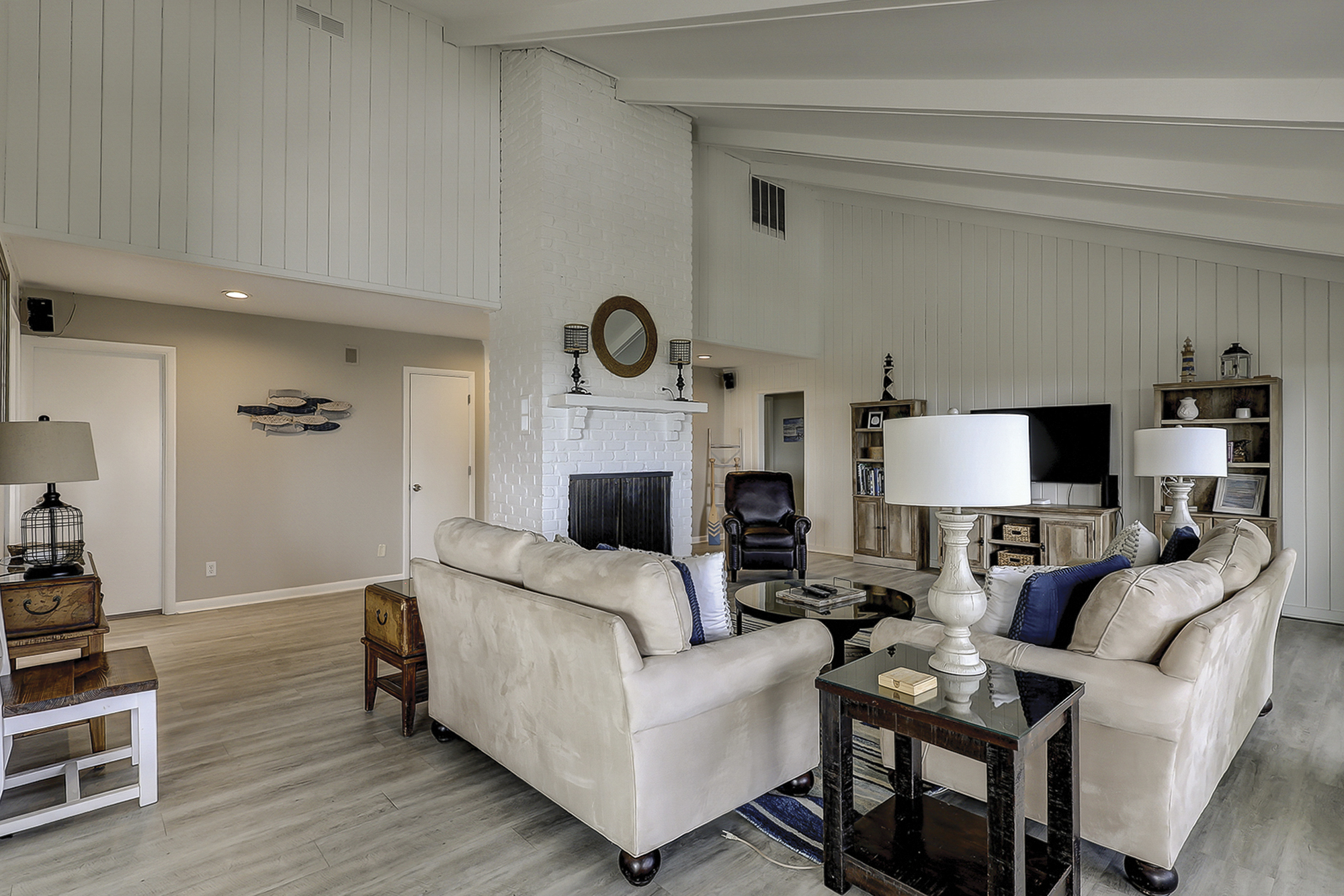 2nd Floor Living Area