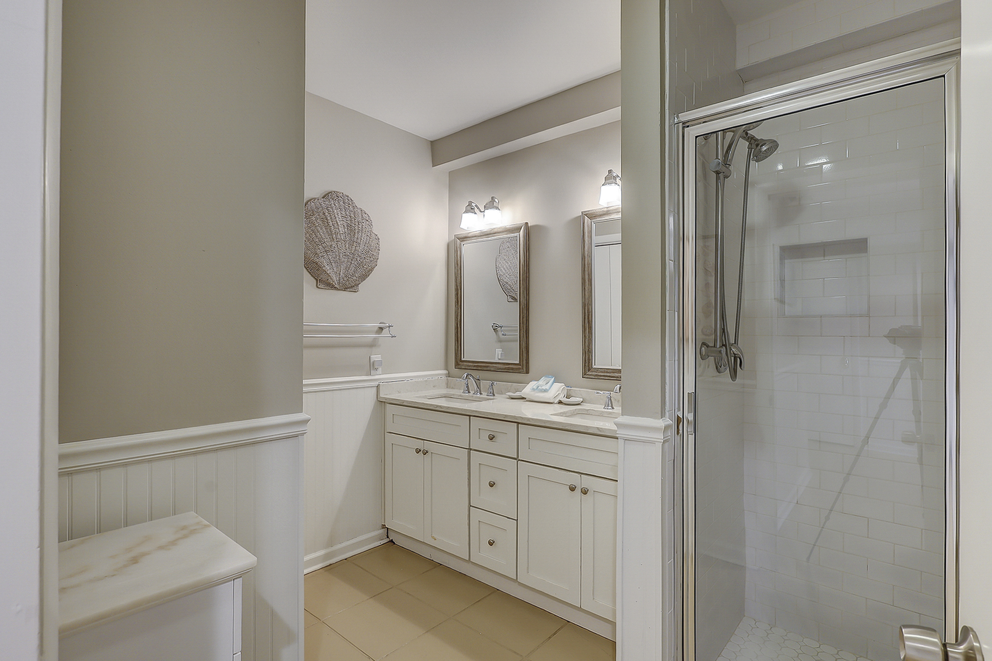 Ground Floor Full Bathroom