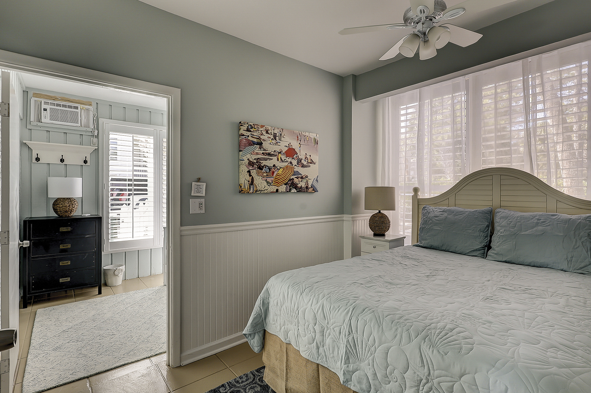 Ground Floor Queen Bedroom