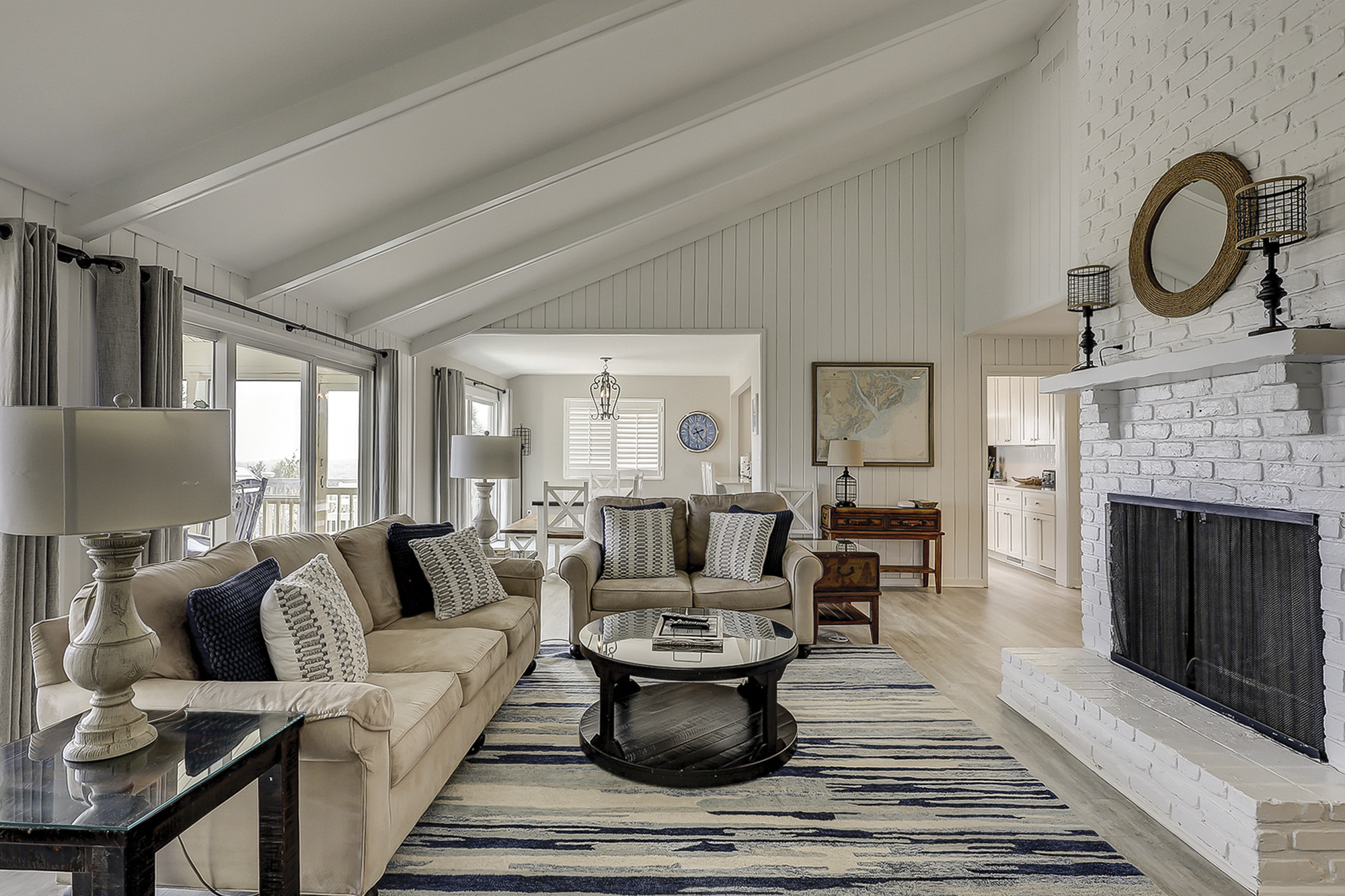2nd Floor Living Area