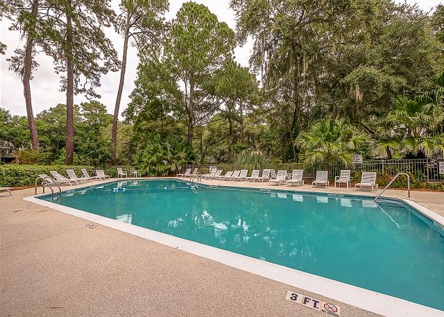 Racquet Club Pool